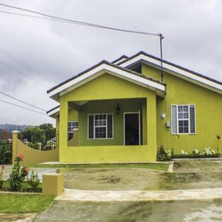 N2N Suites - Ochio Rios Vacation Home 奥乔里奥斯 外观 照片